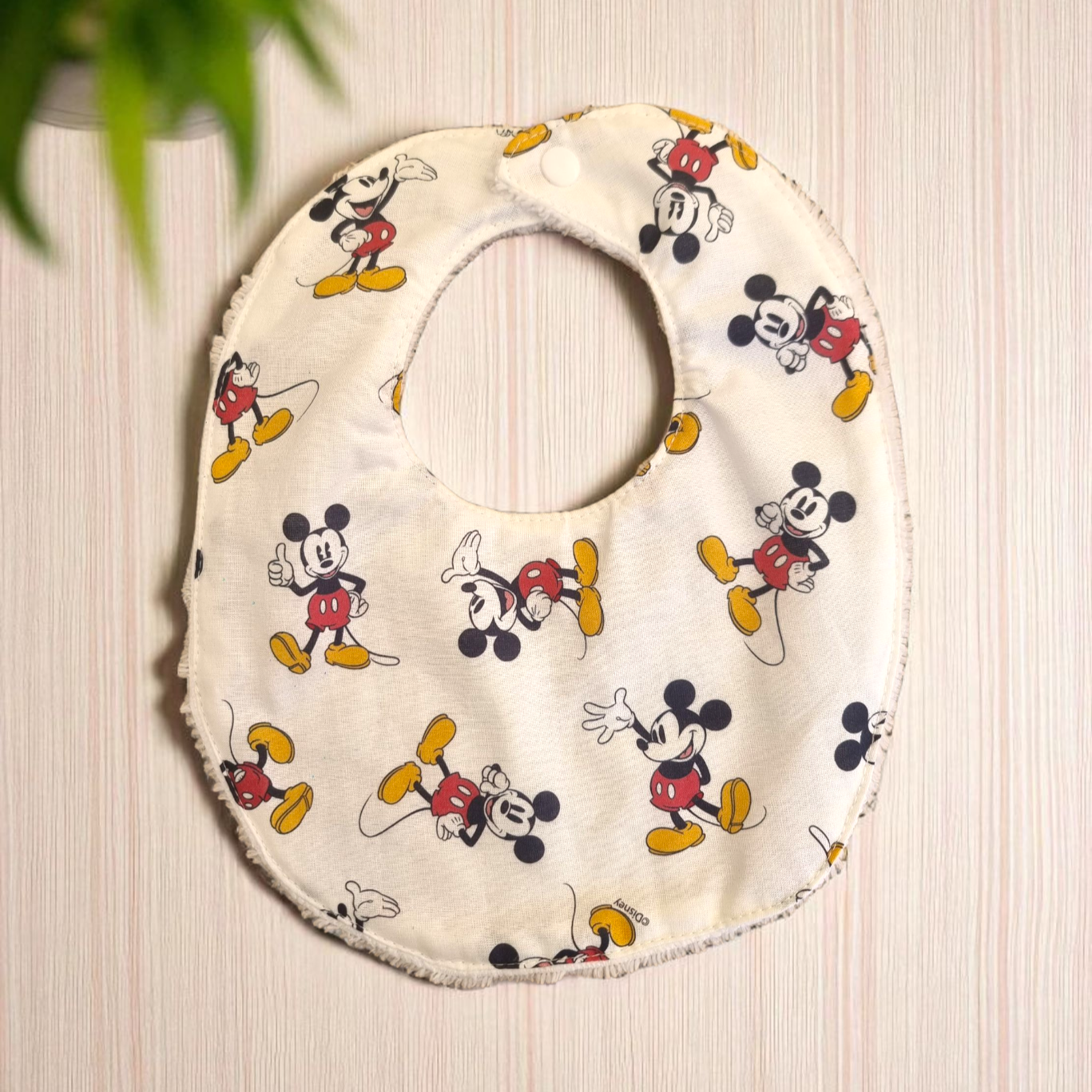 bavoir mickey bambino creation